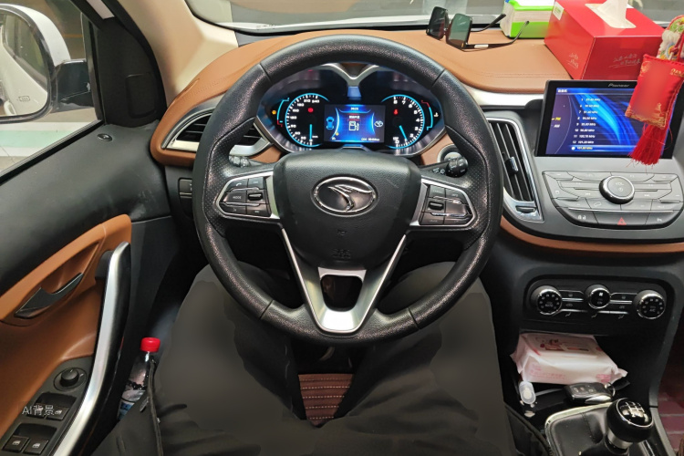 Soueast DX7 2017 #12 Soueast DX7 2017 car image #12