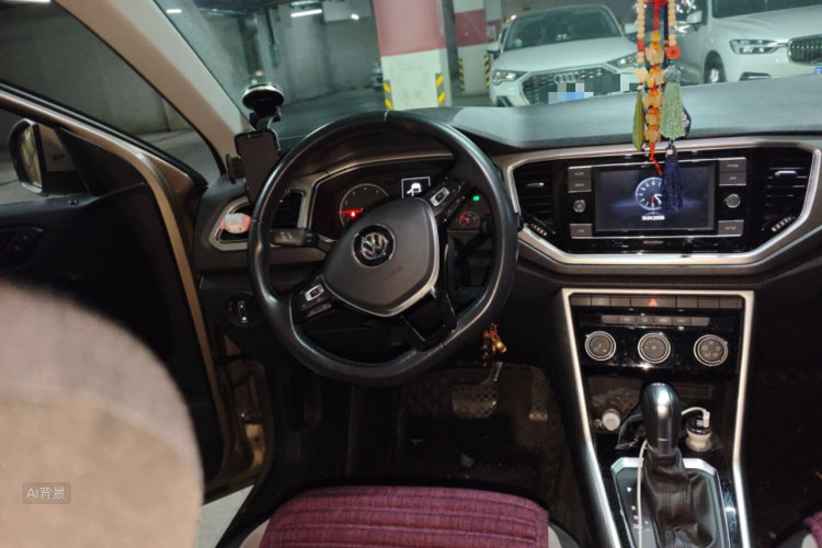 T-Roc 2018 #12 T-Roc 2018 car image #12