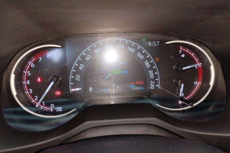 Toyota RAV4 2023 car image #12