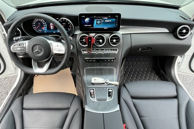 Mercedes-Benz C Class 2020 car image #12