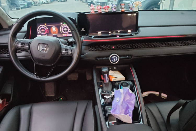 Honda Accord 2024 #12 Honda Accord 2024 car image #12