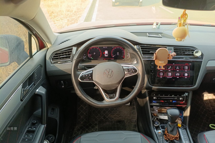 Volkswagen Tiguan X 2021 #12 Volkswagen Tiguan X 2021 صورة سيارة #12