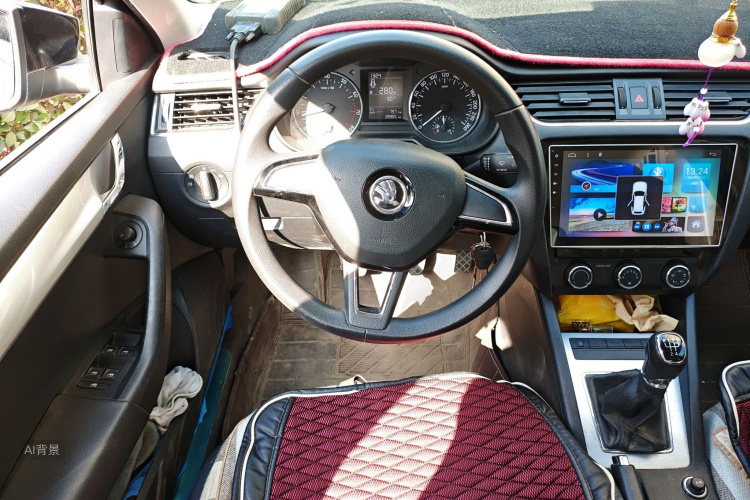 Skoda Octavia 2017 car image #12