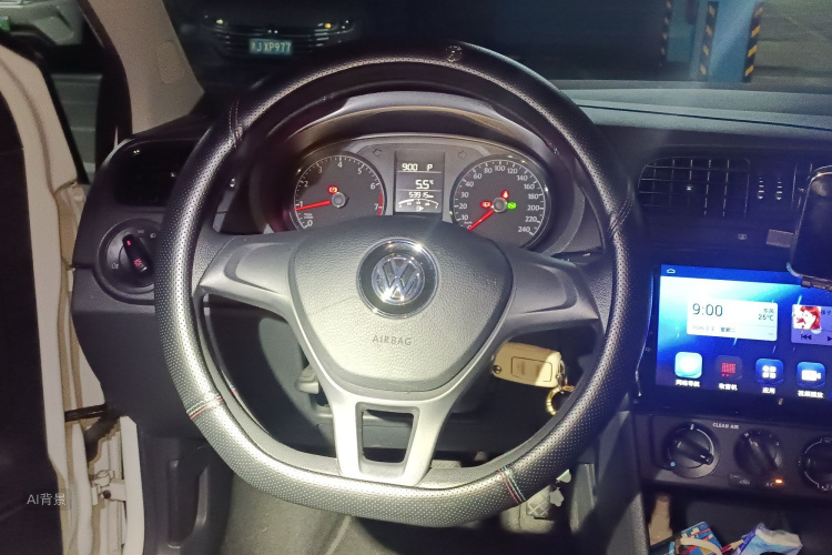Polo 2017 car image #12