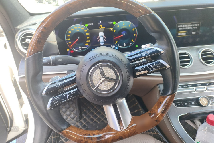 Mercedes-Benz E Class 2021 car image #12