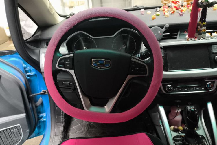 Vision X3 2018 car image #12