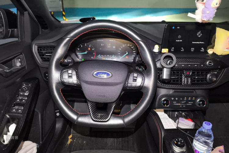 Ford Focus 2019 car image #12