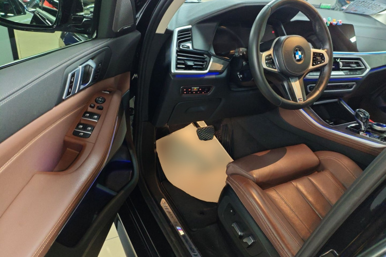 BMW X5 (Imported) 2020 car image #12