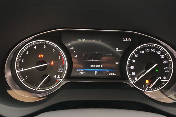 Toyota Venza 2023 immagine di auto #12