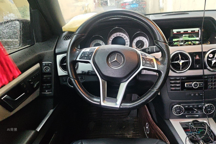 Mercedes-Benz GLK Class 2015 car image #12