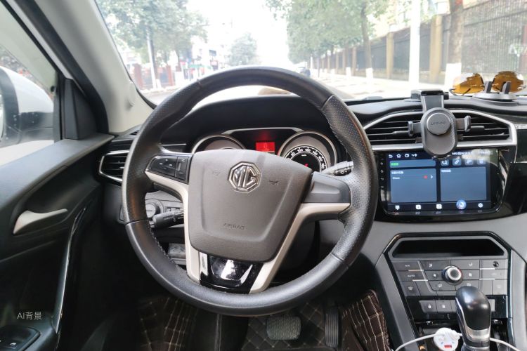 MG GS 2015 car image #12