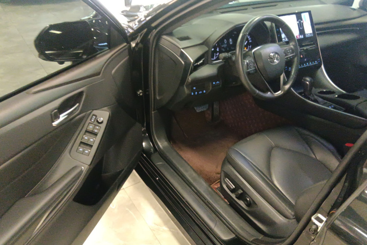 Toyota Avalon 2024 car image #12