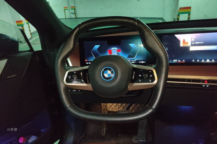 BMW iX 2024 car image #12