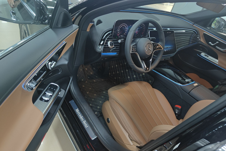 Mercedes-Benz E Class 2026 car image #12