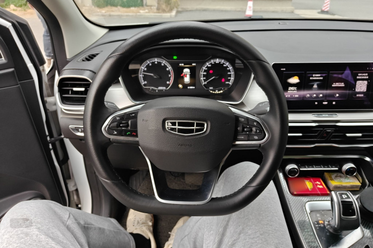 GEELY Coolray 2019 #12 GEELY Coolray 2019 car image #12