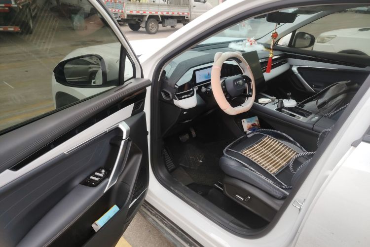 GEELY Boyue L 2024 car image #12