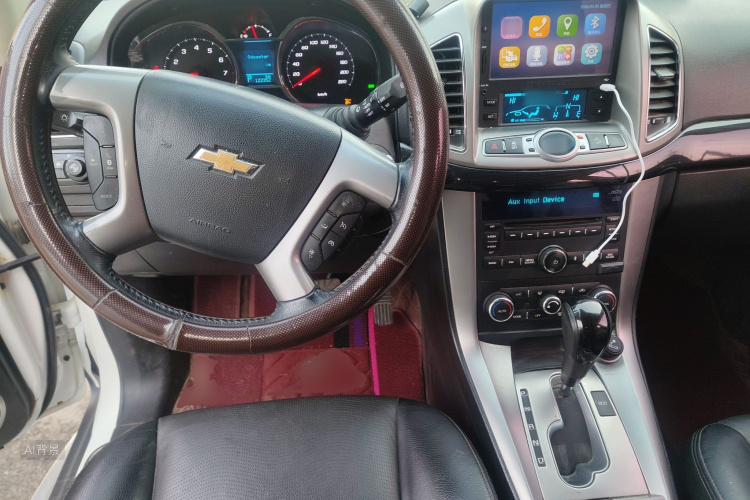 Chevrolet Captiva 2016 car image #12