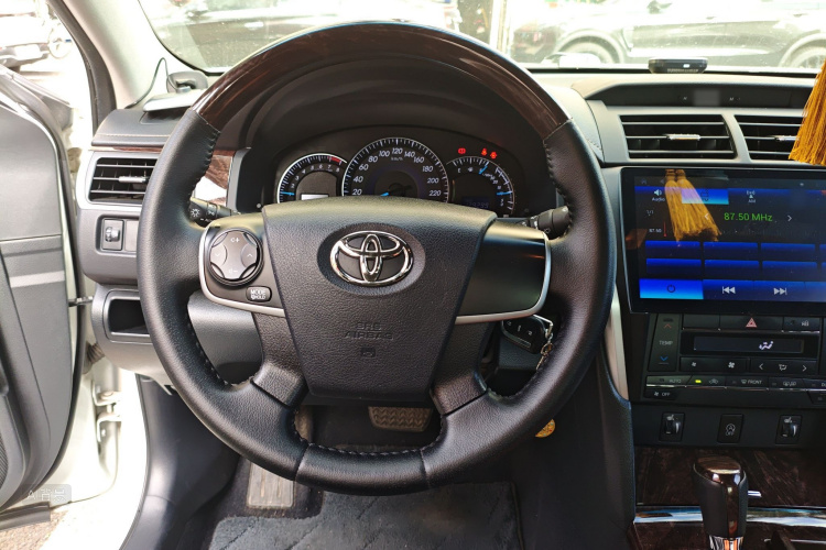 Toyota Camry 2017 immagine di auto #12