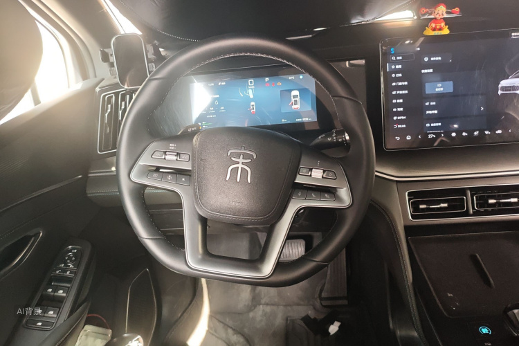 BYD SongL DM-i 2025 car image #12