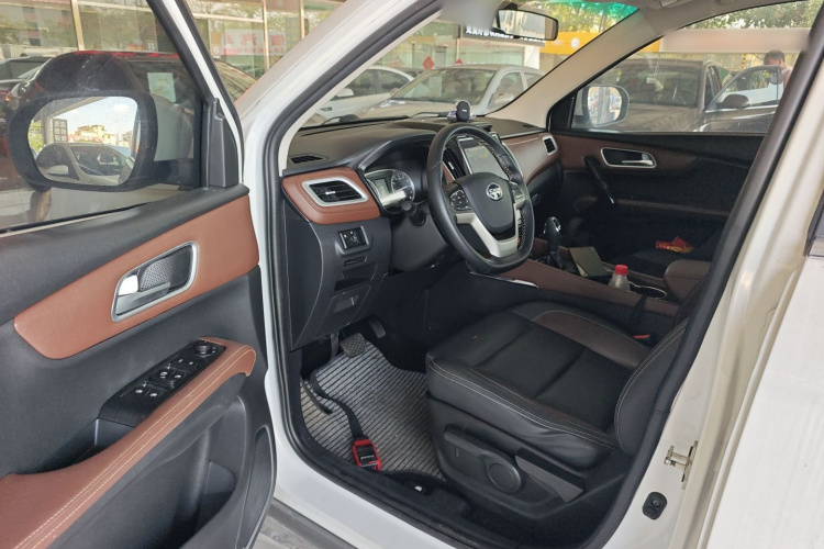 SWM X7 2017 #12 SWM X7 2017 изображение автомобиля #12