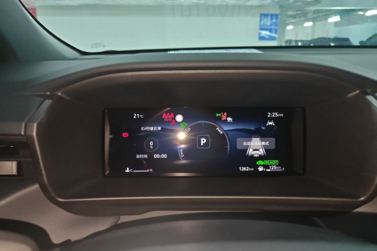 Toyota Frontlander 2025 #12 Toyota Frontlander 2025 immagine di auto #12