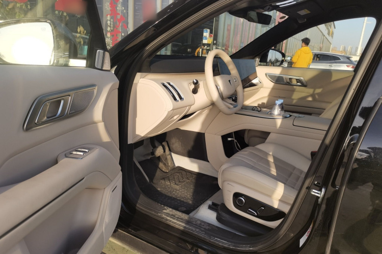 Deepal S09 2025 imagen de coche #12