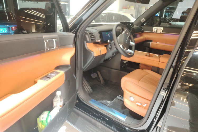 FangChengBao Tiger 7 2025 car image #12