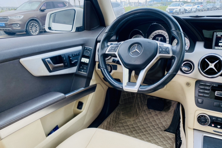 Mercedes-Benz GLK Class 2015 #12 Mercedes-Benz GLK Class 2015 car image #12