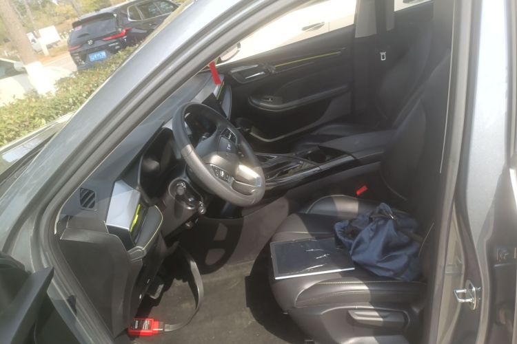 Roewe i5 2021 #12 Roewe i5 2021 car image #12