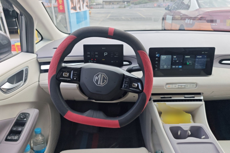 MG 4 EV 2025 #12 MG 4 EV 2025 car image #12