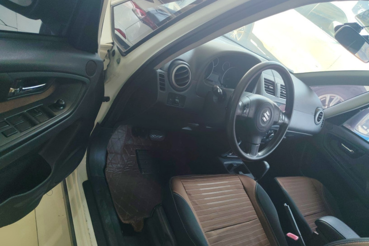 铃木 天语 SX4 2014 汽车图片 #12