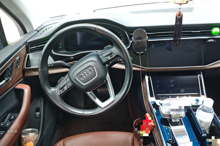 Audi Q7 2020 car image #12