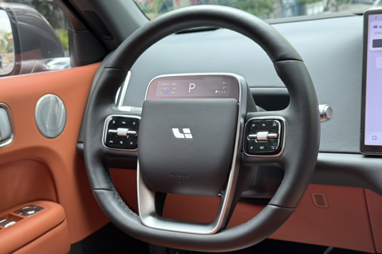 Li L6 2024 imagem de carro #12