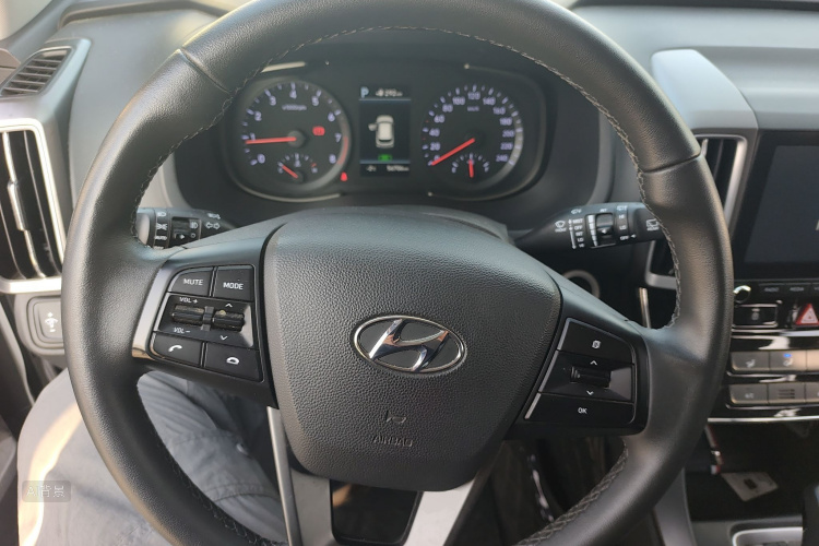 Hyundai ix35 2019 car image #12