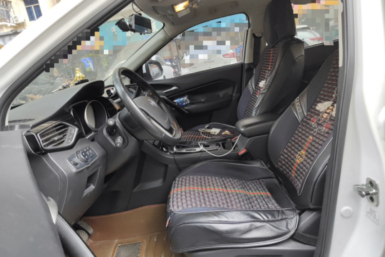 MG GS 2015 #12 MG GS 2015 car image #12