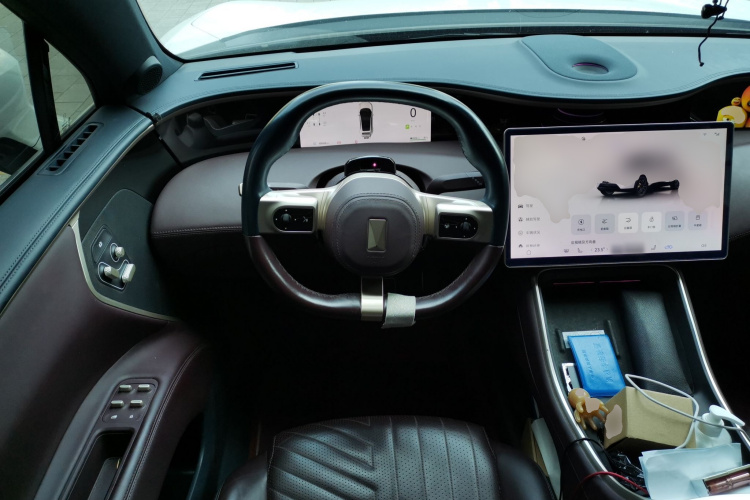 Avatr 11 2023 imagen de coche #12