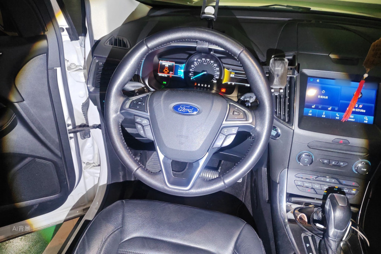 Ford Edge 2018 immagine di auto #12