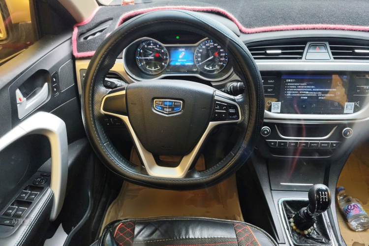 GEELY Emgrand 2017 car image #12