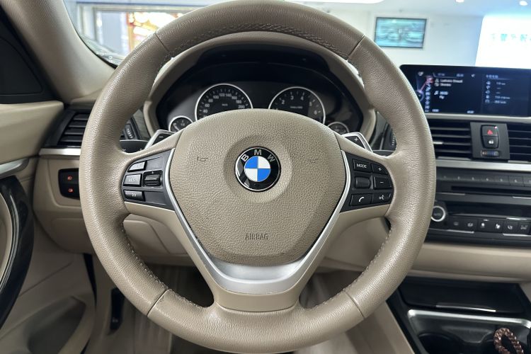 BMW 3 Series GT 2015 immagine di auto #12