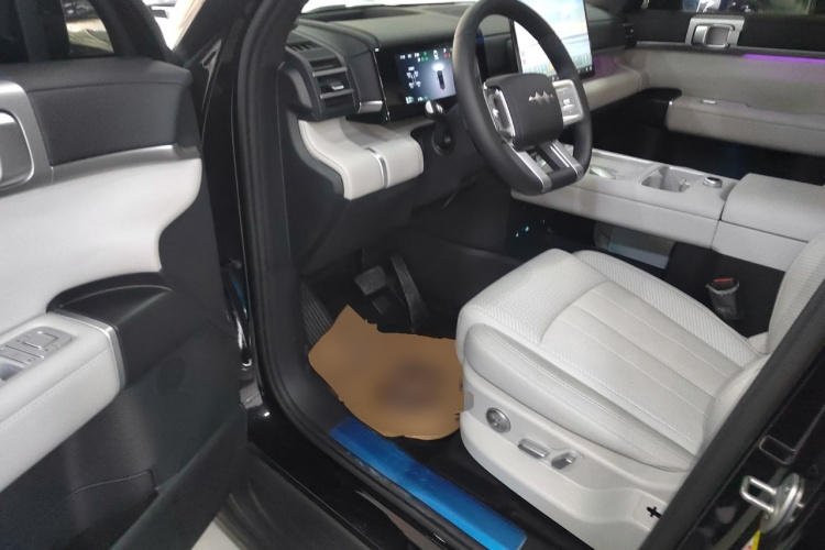 FangChengBao Tiger 7 2025 car image #12