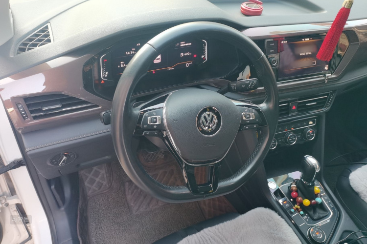 Volkswagen Tharu 2019 immagine di auto #12