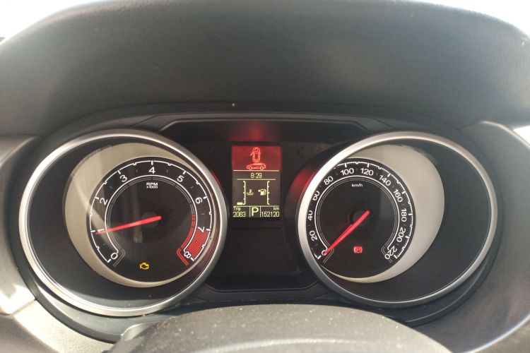 MG GS 2015 car image #12