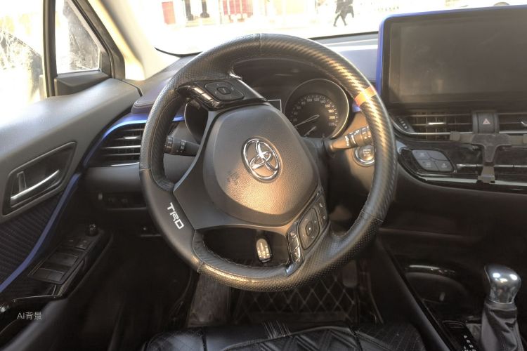 Toyota C-HR 2019 immagine di auto #12