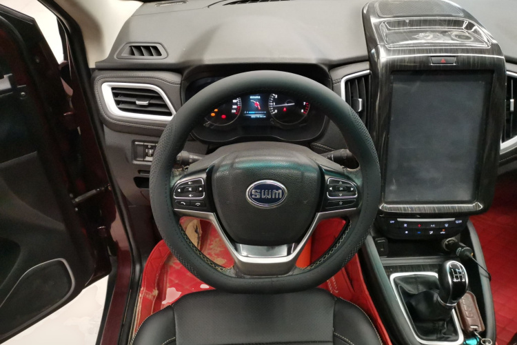 SWM斯威汽车 SWM斯威X7 2017 汽车图片 #12