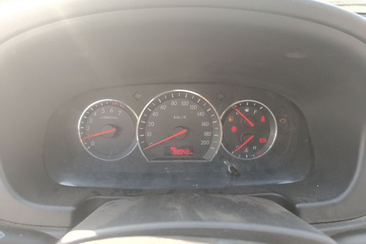 Changan Alsvin V3 2016 صورة سيارة #12