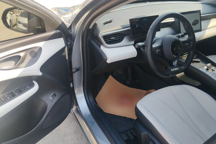 BYD Seal 05 DM-i 2025 car image #12