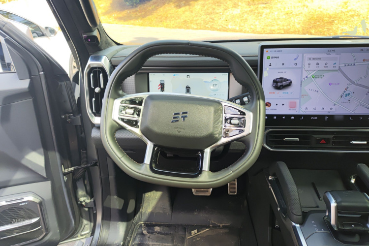 Jetour Traveller 2024 car image #12