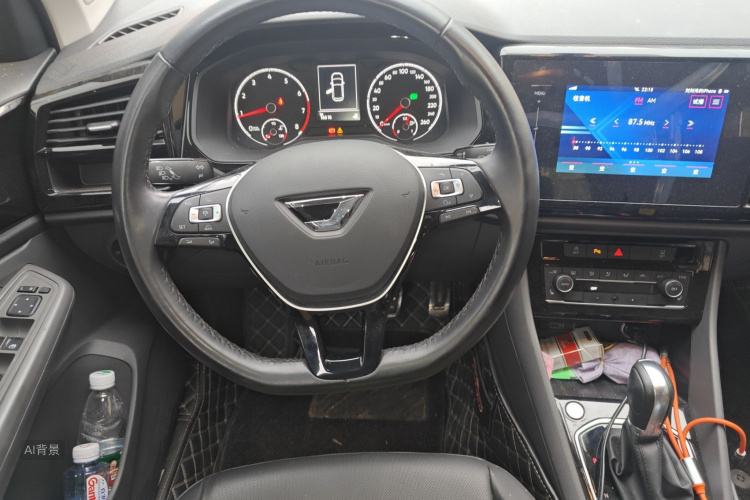VS5 2019 car image #12