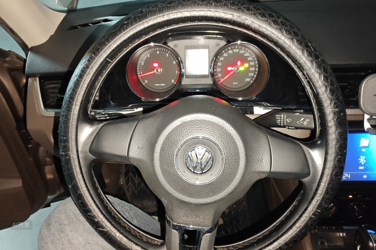 Volkswagen Bora 2014 immagine di auto #12