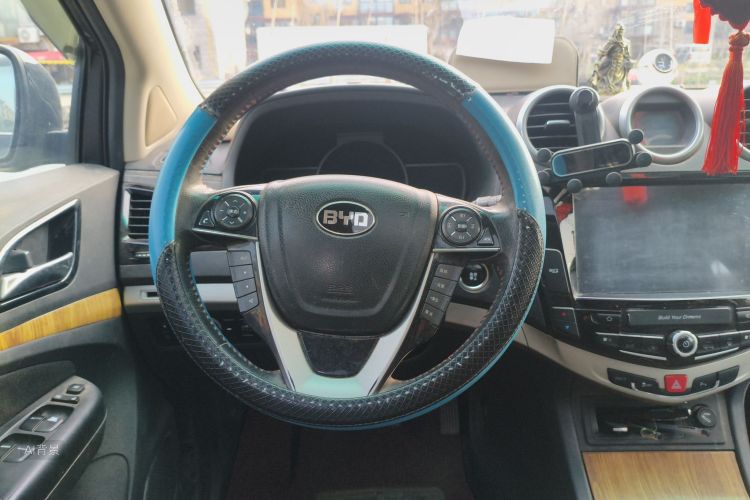 BYD S7 2016 #12 BYD S7 2016 car image #12